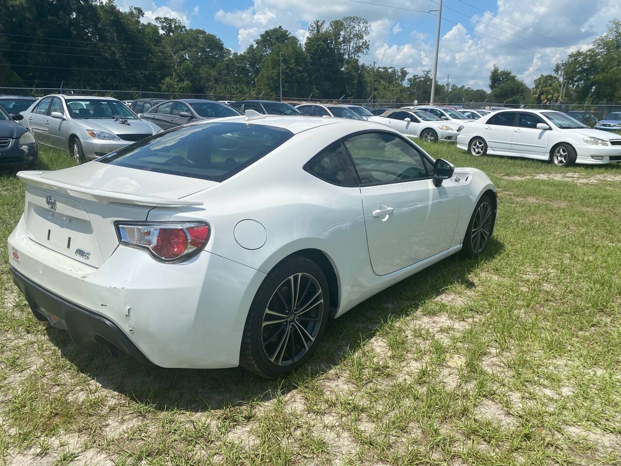Used 2015 Scion FR-S RWD image 9