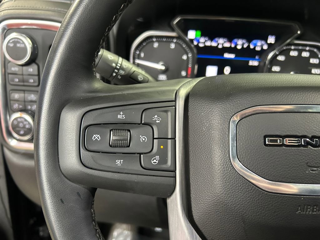 Used 2023 GMC Sierra 3500 Denali image 17