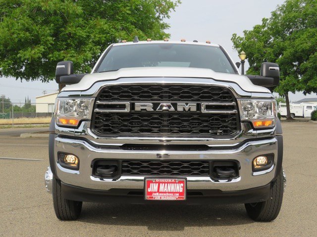 New 2023 RAM 5500 Tradesman w/ Chrome Appearance Group RWD image 6