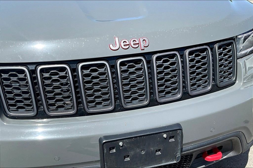 Used 2019 Jeep Grand Cherokee Trailhawk w/ Trailhawk Luxury Group AWD/4WD image 22
