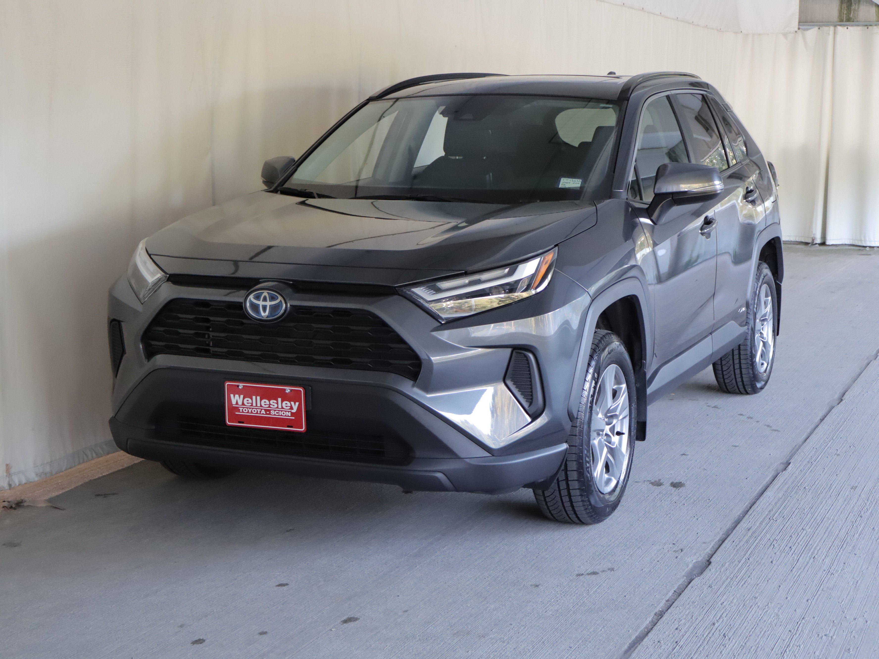 Used 2023 Toyota RAV4 XLE w/ Convenience Package AWD/4WD image 24