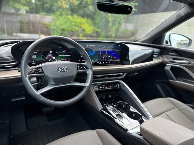Certified 2025 Audi Q5 Premium w/ Premium Plus AWD/4WD image 15