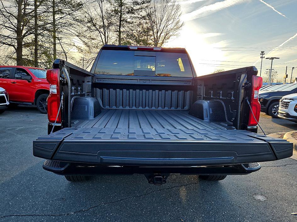 New 2026 Chevrolet Silverado 1500 RST w/ Convenience Package II AWD/4WD image 5