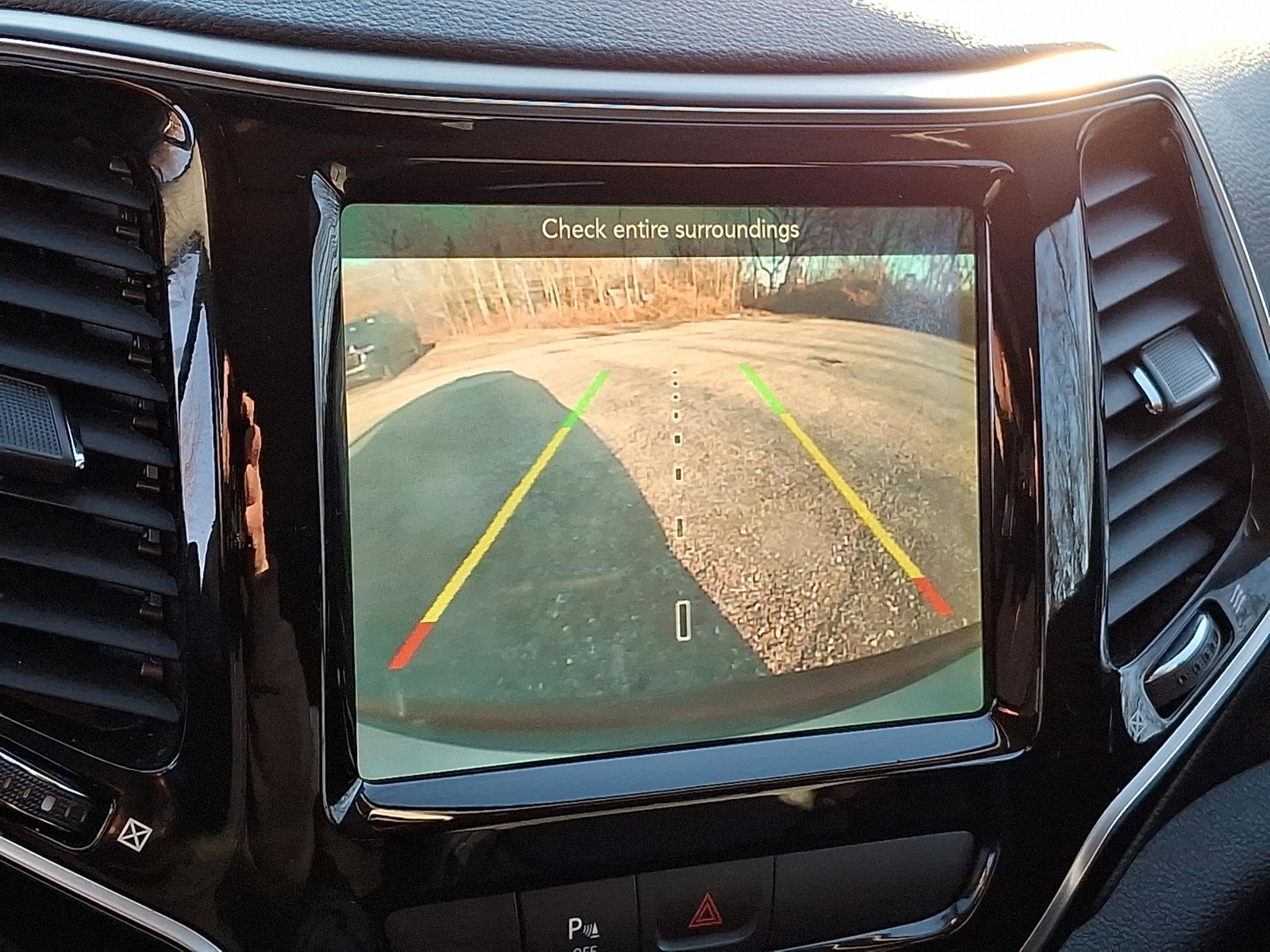 Certified 2019 Jeep Cherokee Limited image 18