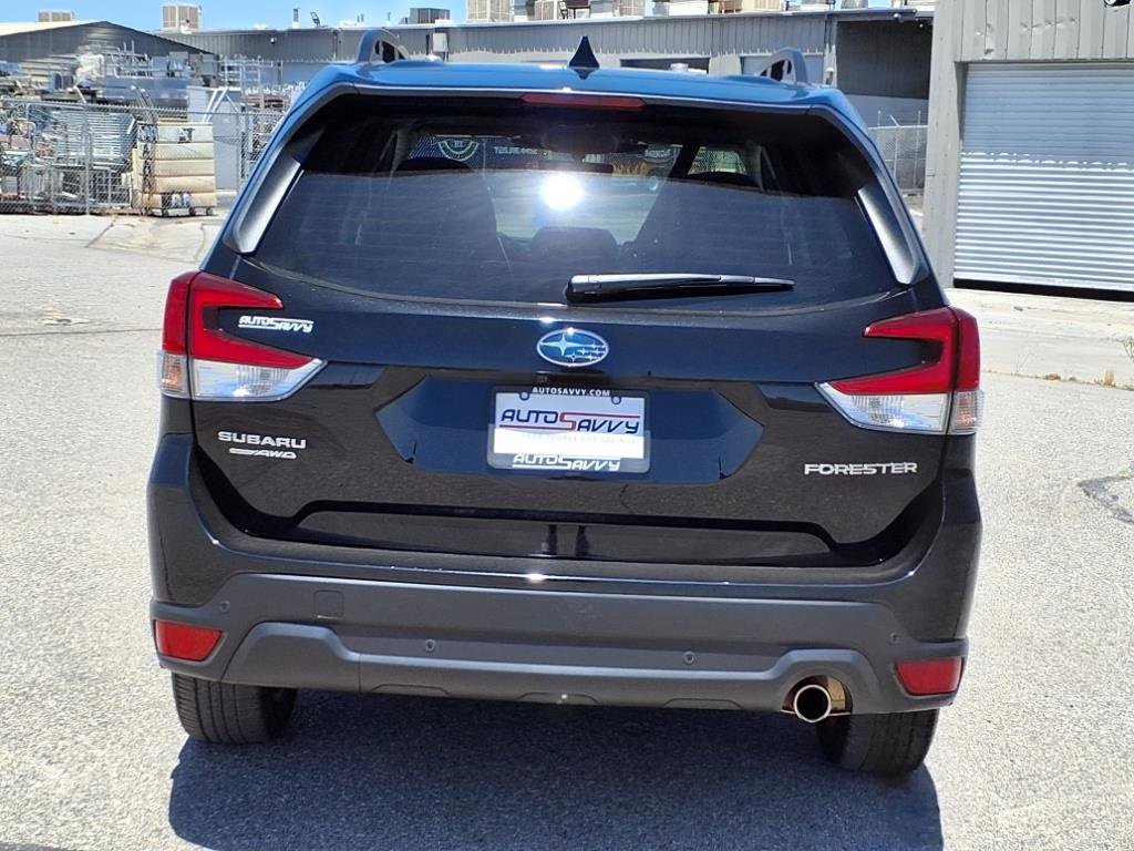 Used 2023 Subaru Forester Limited image 6