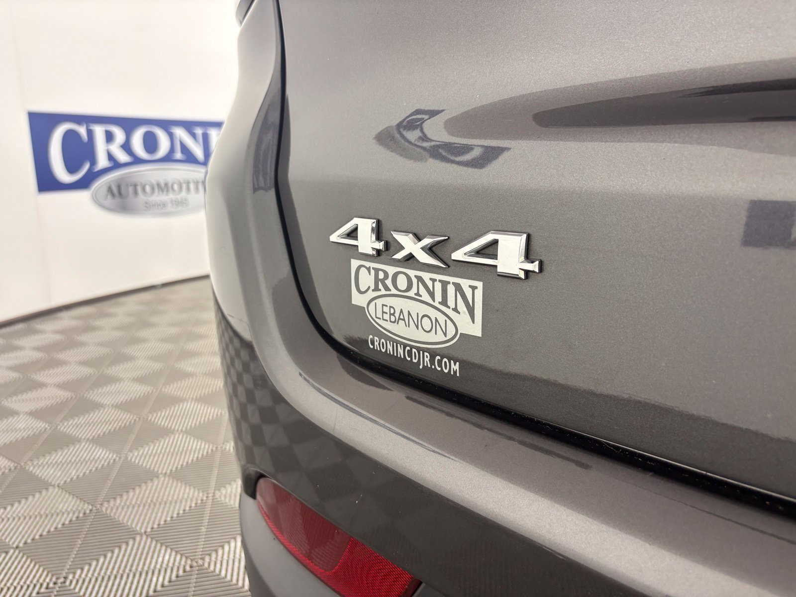 Used 2020 Jeep Compass Latitude AWD/4WD image 35