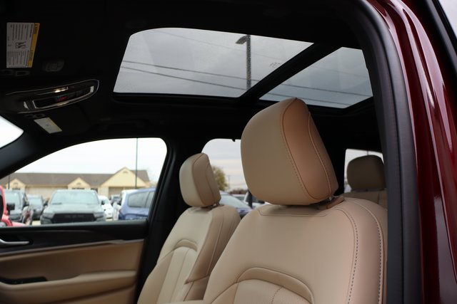 New 2025 Jeep Grand Cherokee Limited image 26