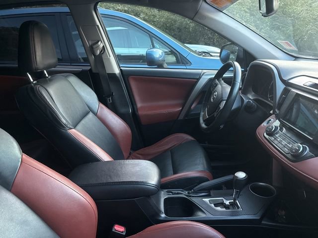 Used 2014 Toyota RAV4 Limited w/ Technology Package AWD/4WD image 11