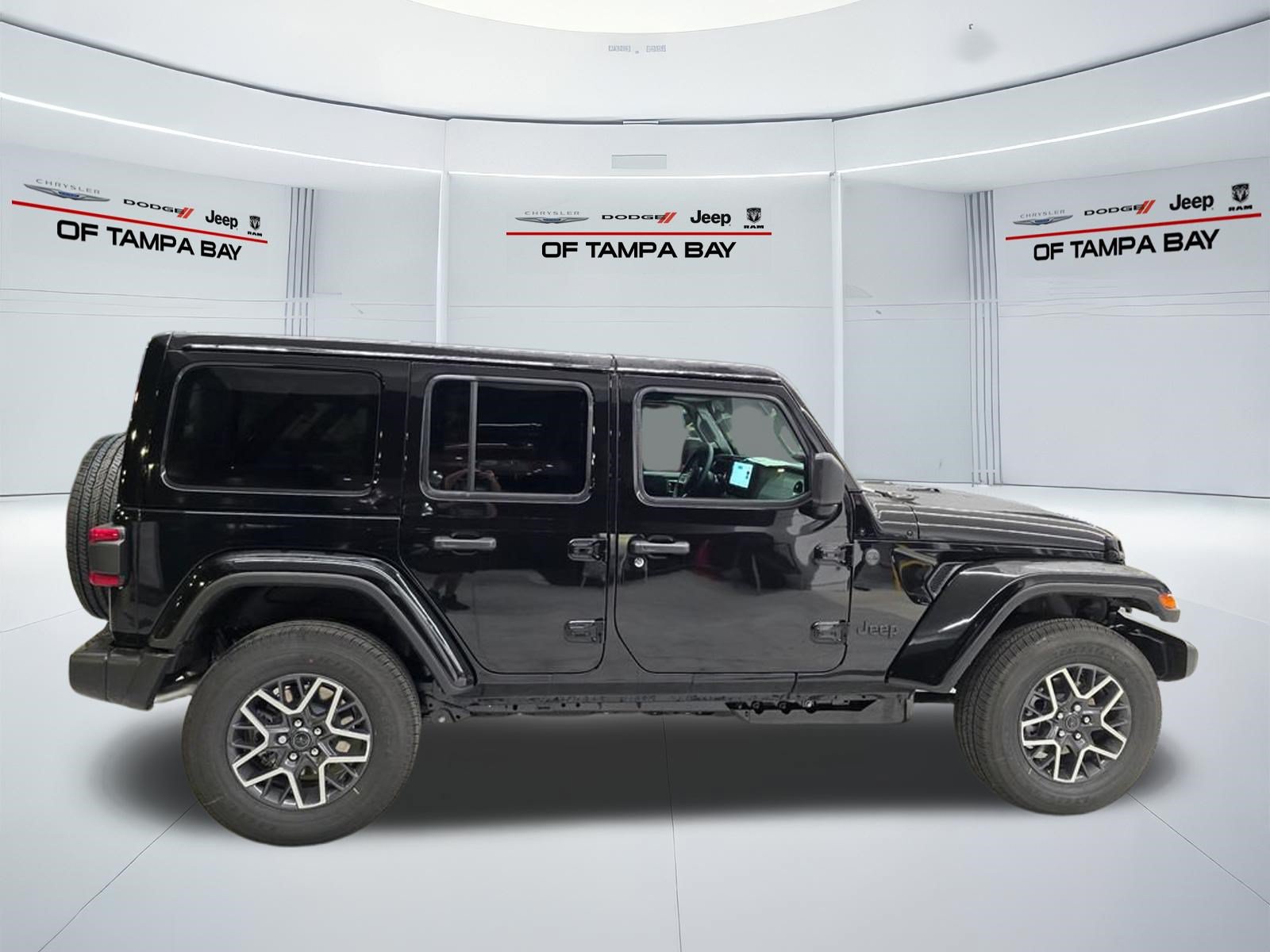 New 2026 Jeep Wrangler Unlimited Sahara AWD/4WD image 7