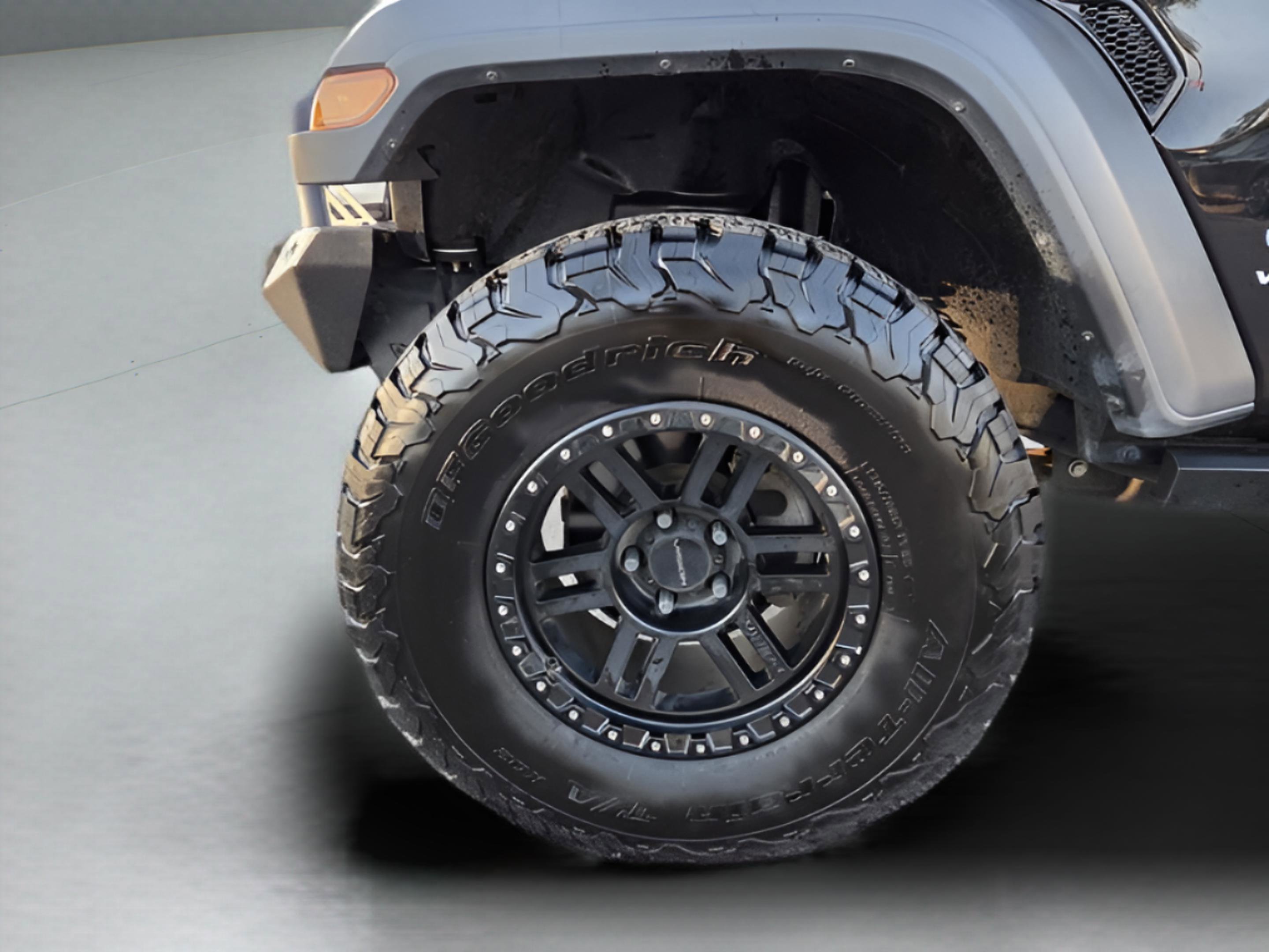 Used 2018 Jeep Wrangler Unlimited Sport S image 29