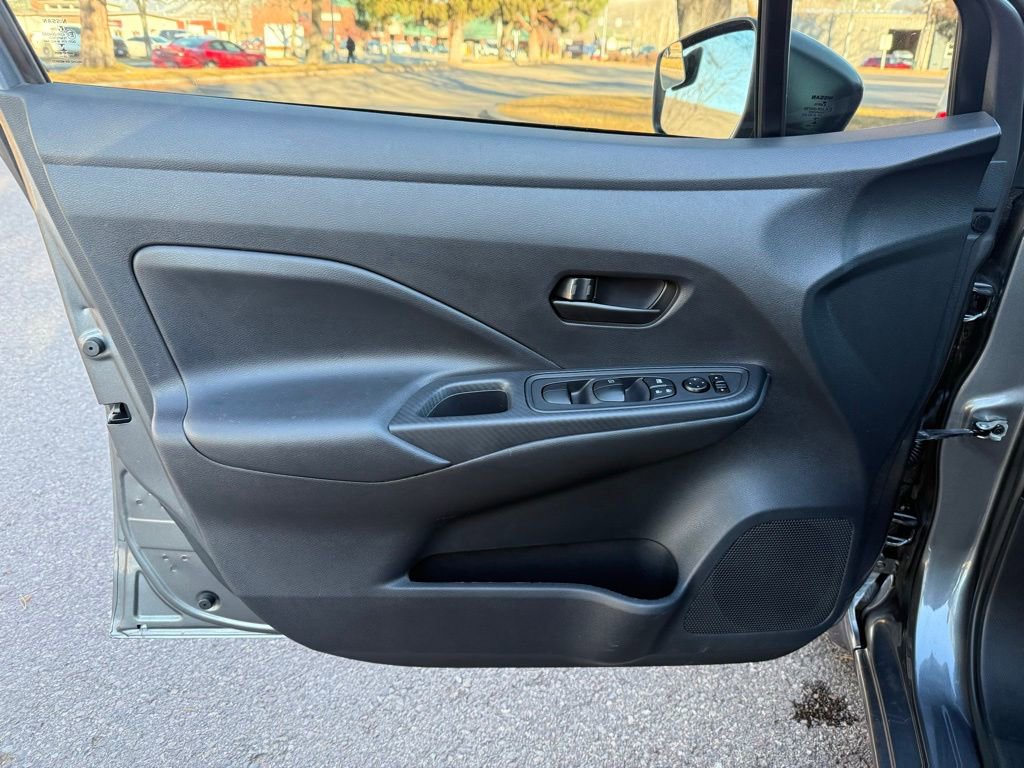 Used 2021 Nissan Versa S image 11