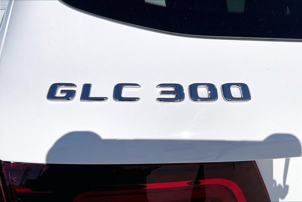 Used 2022 Mercedes-Benz GLC 300 4MATIC image 24