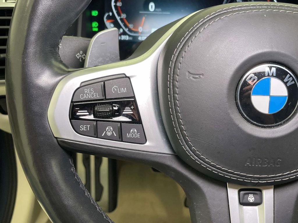 Used 2022 BMW 840i xDrive Coupe AWD/4WD image 32