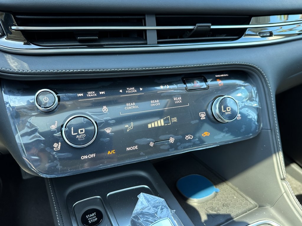 New 2027 INFINITI QX60 Luxe w/ Cargo Package FWD image 28
