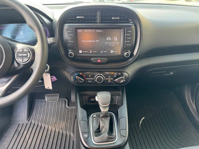 Certified 2025 Kia Soul LX image 16