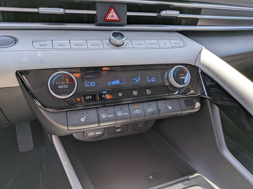 Certified 2026 Hyundai Elantra Limited FWD image 22
