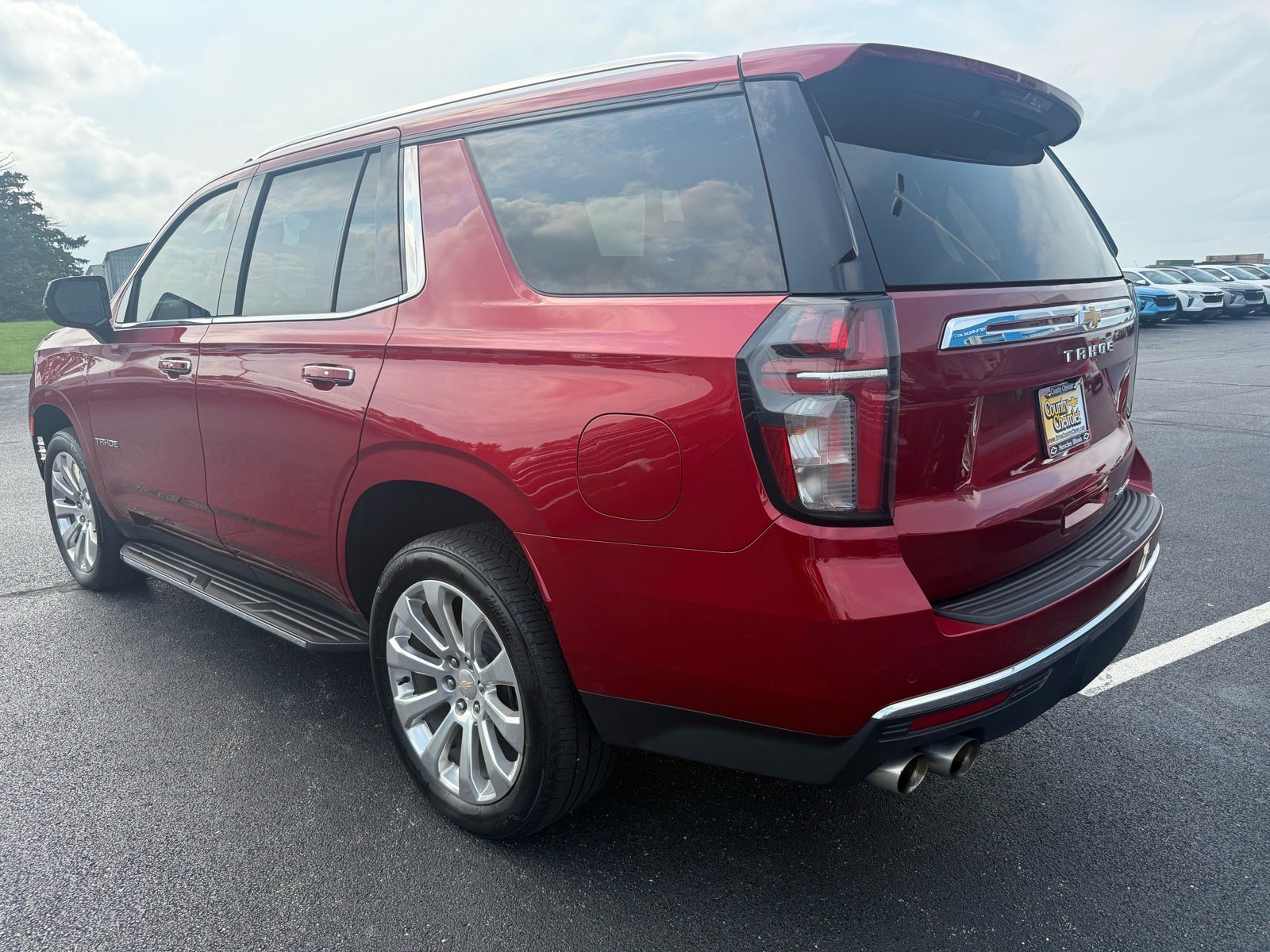 Used 2022 Chevrolet Tahoe Premier AWD/4WD image 3