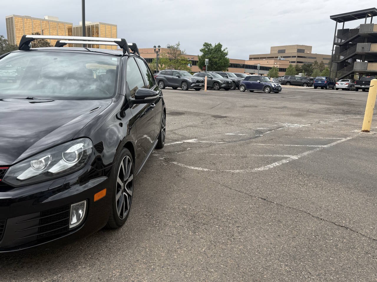 Used 2014 Volkswagen GTI Driver's Edition FWD image 2