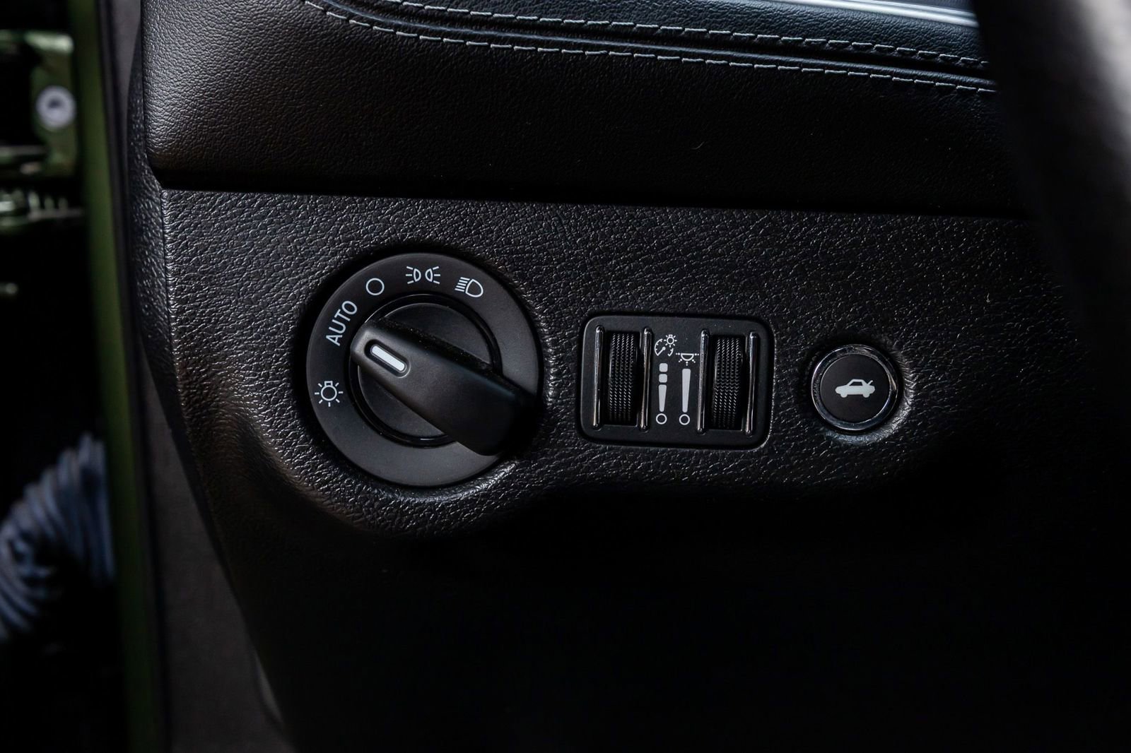 Used 2022 Dodge Challenger R/T Scat Pack RWD image 17