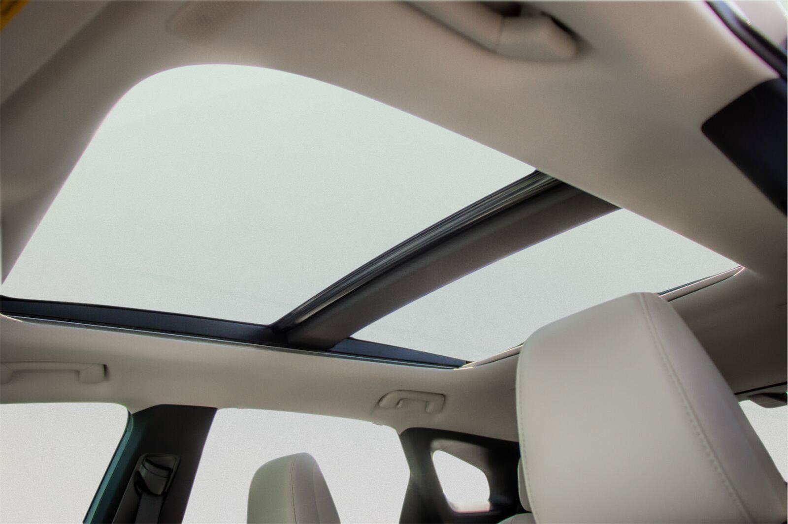 Used 2025 Lexus RX 350 FWD w/ Convenience Package image 7