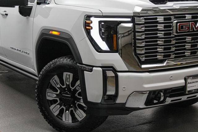 New 2026 GMC Sierra 3500 Denali w/ Denali Reserve Package AWD/4WD image 2