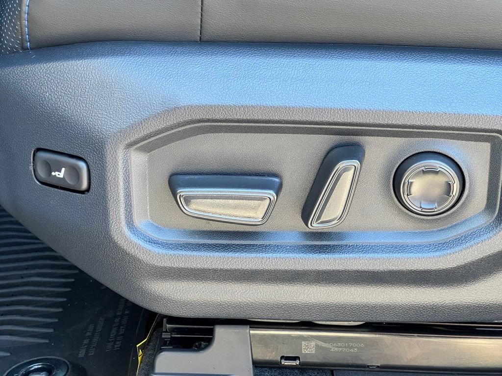 New 2026 Toyota Tundra Platinum AWD/4WD image 15