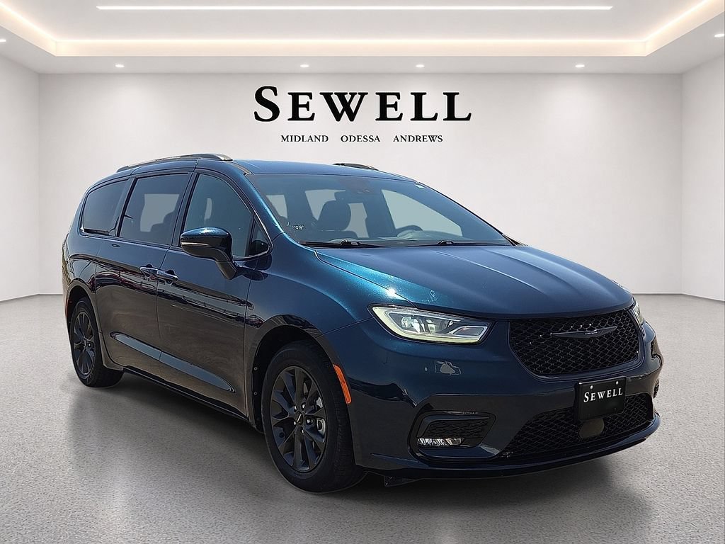 Used 2021 Chrysler Pacifica Touring w/ S Appearance Package FWD image 6