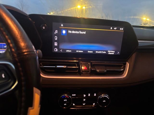 Used 2025 Chevrolet TrailBlazer LT w/ Convenience Package image 11