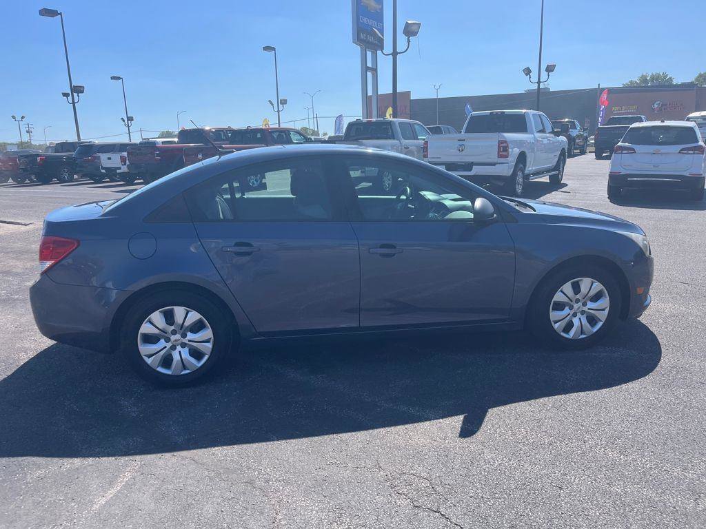Used 2014 Chevrolet Cruze LS FWD image 6
