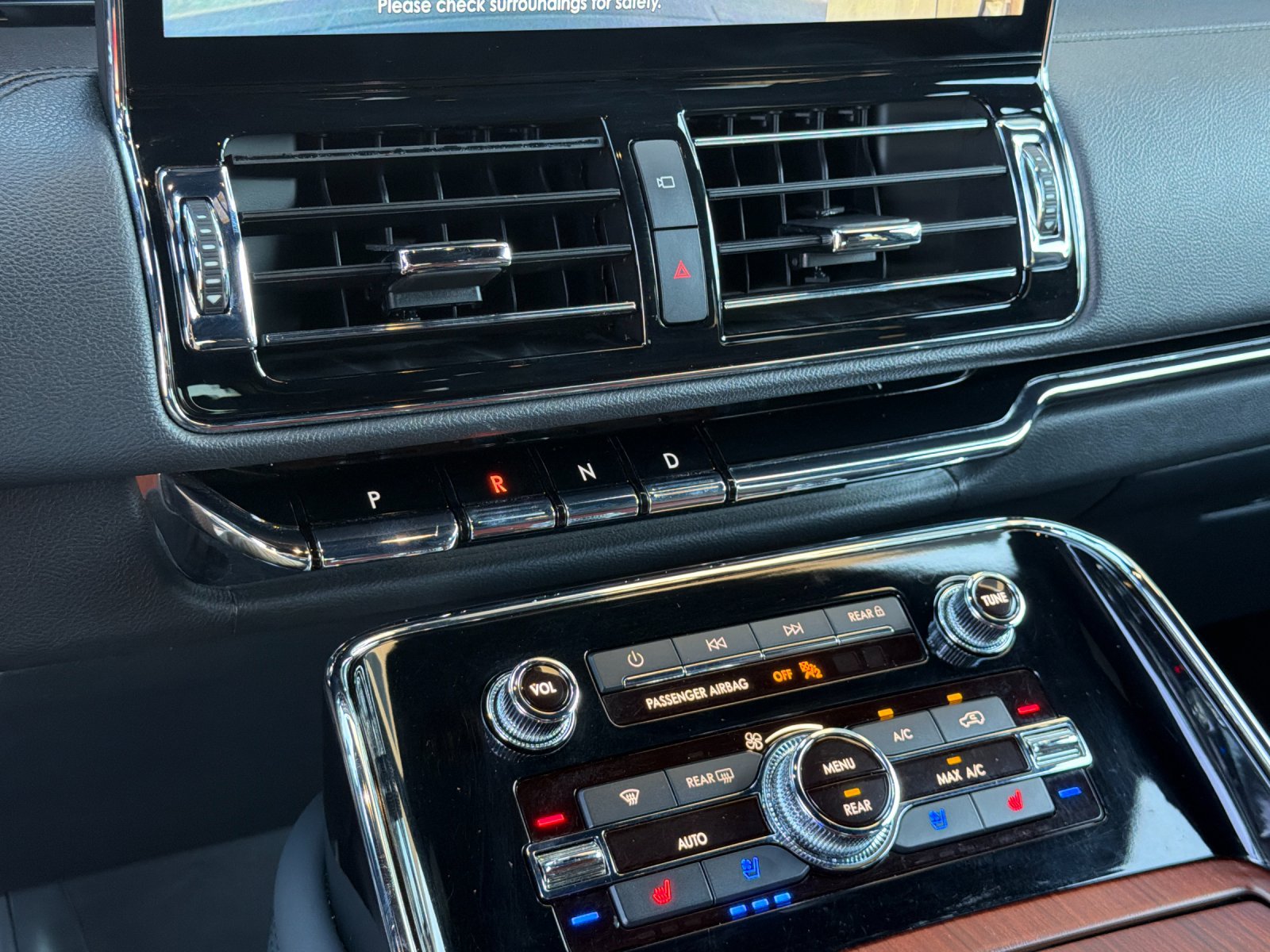 Used 2022 Lincoln Navigator 2WD image 21