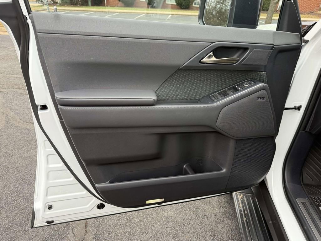 Used 2025 Lexus GX 550 Overtrail+ w/ Mark Levinson an image 14