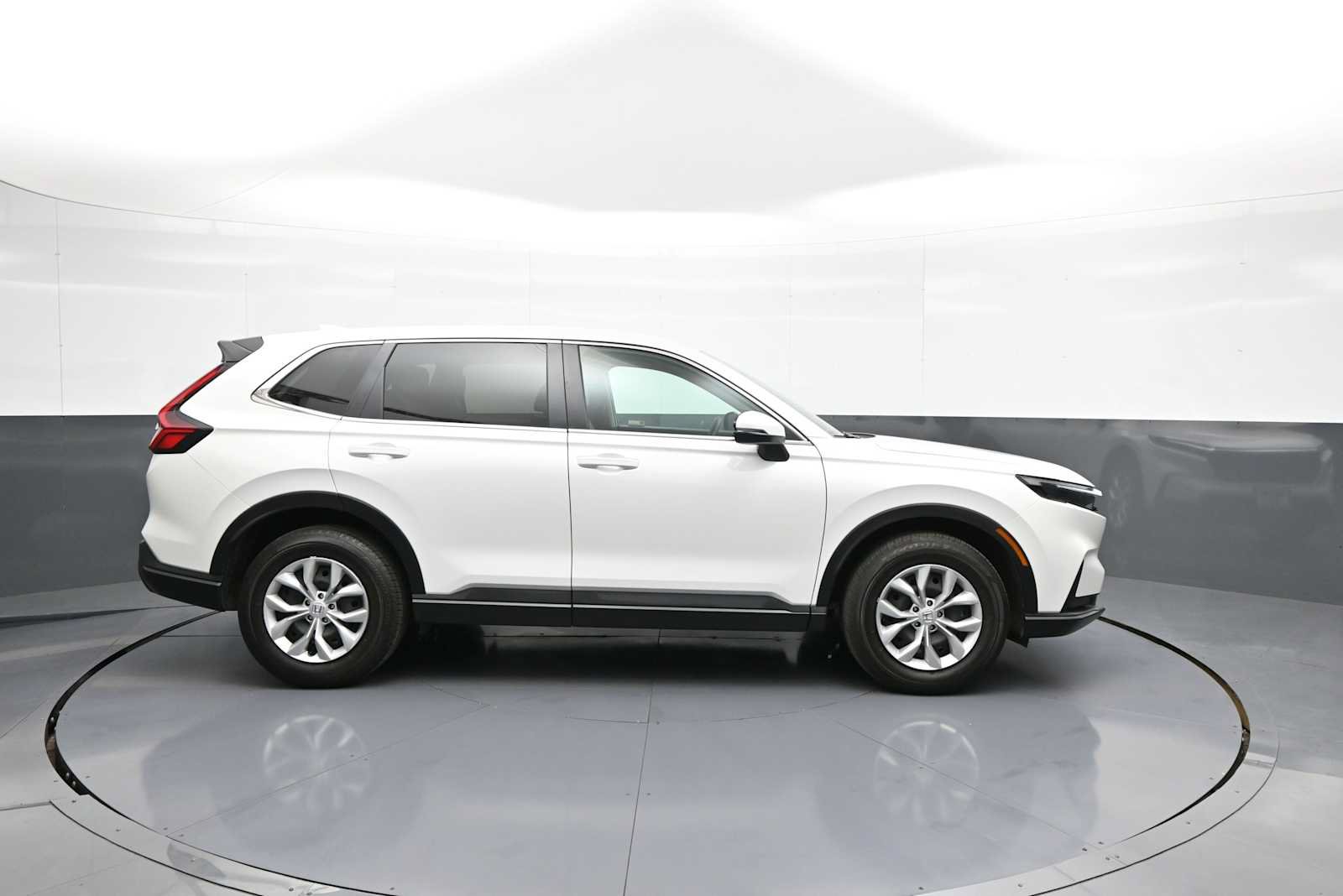 Certified 2025 Honda CR-V LX image 5