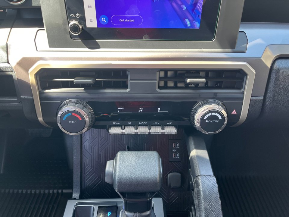 Certified 2025 Toyota Tacoma SR5 image 22