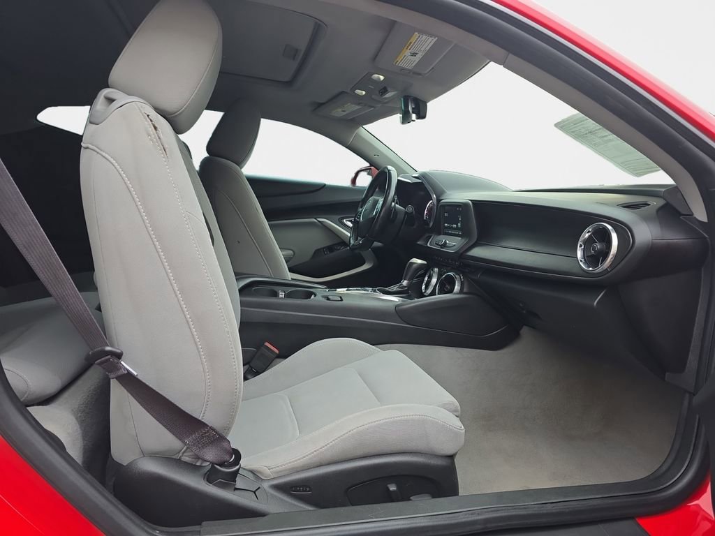 Used 2017 Chevrolet Camaro LT image 19