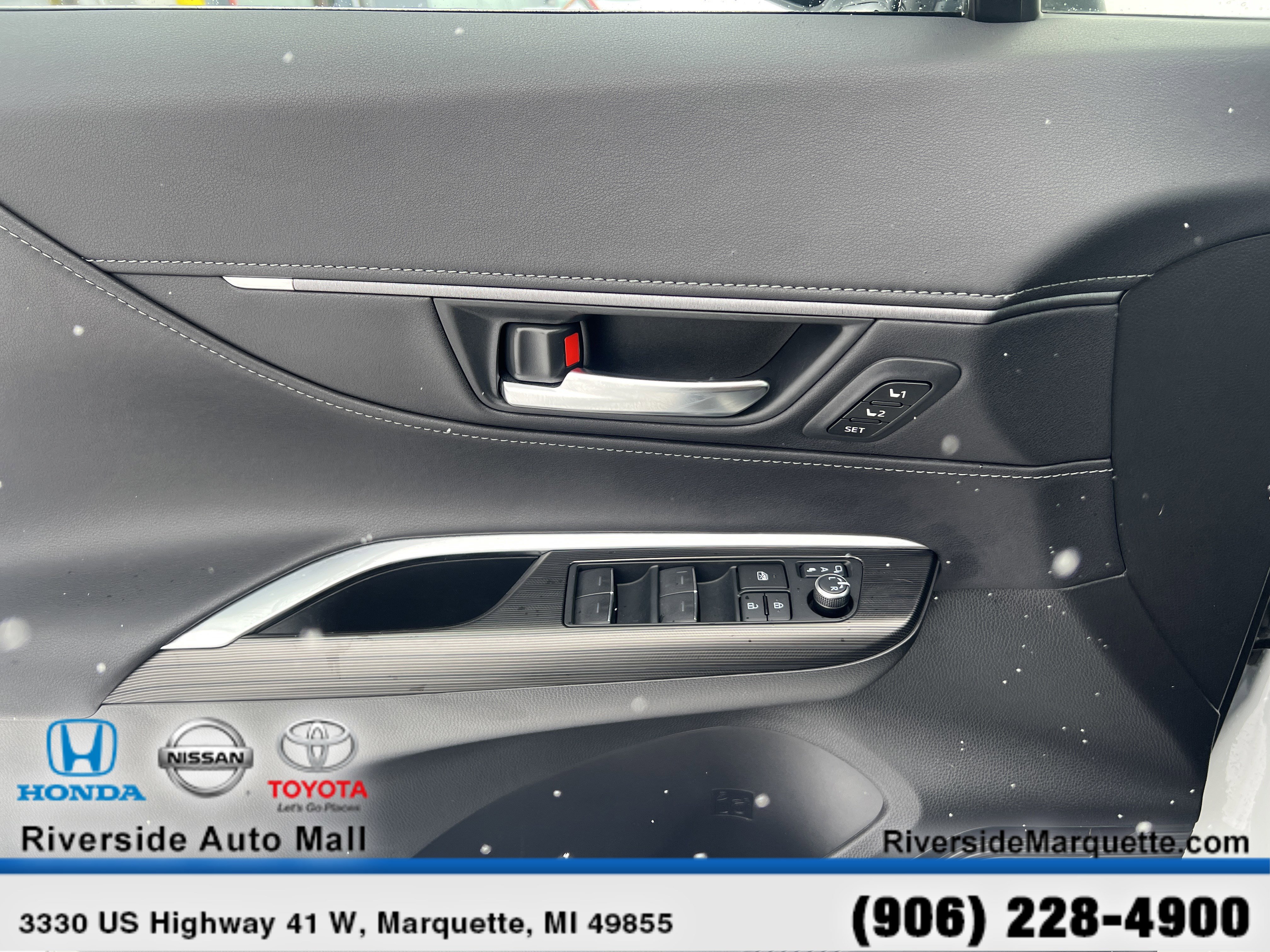 Used 2024 Toyota Venza Nightshade AWD/4WD image 24