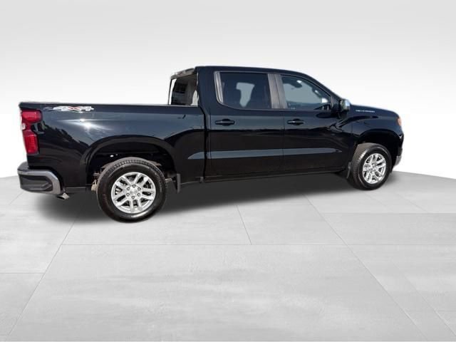 Used 2024 Chevrolet Silverado 1500 LT AWD/4WD image 13