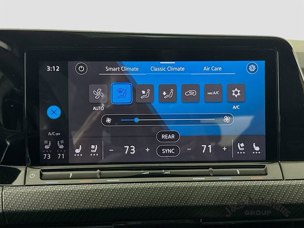 Used 2022 Volkswagen Golf R image 21