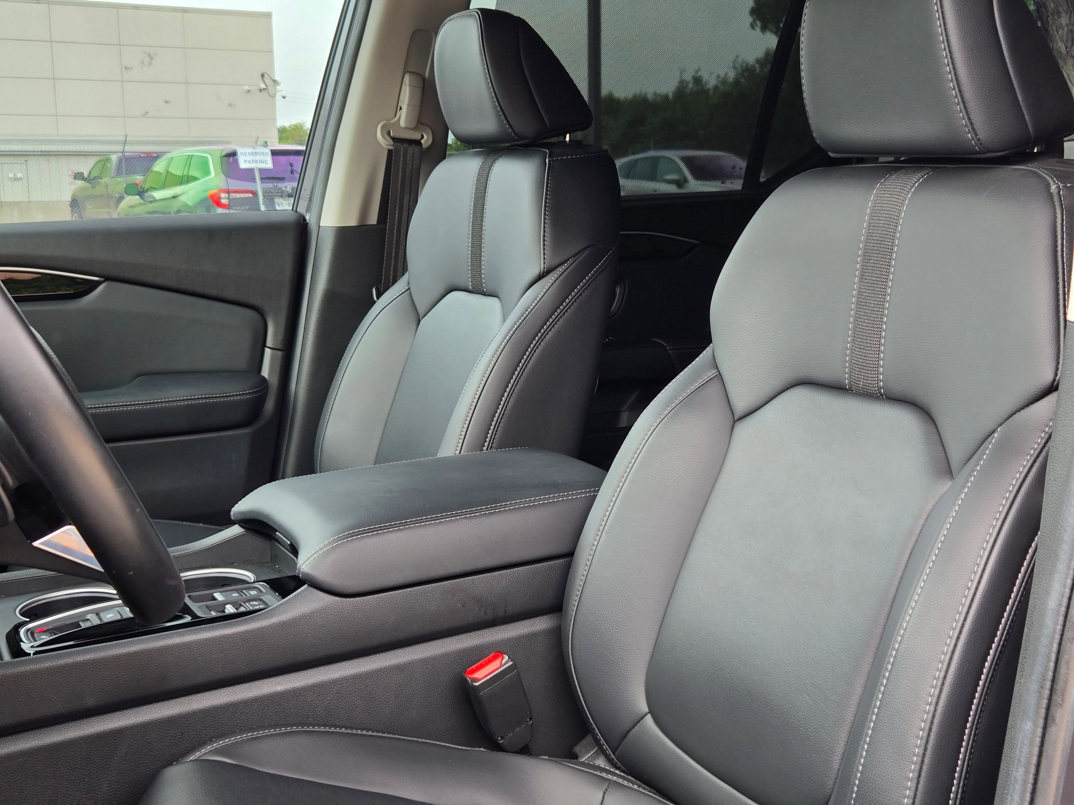 Used 2023 Honda Pilot Touring image 13