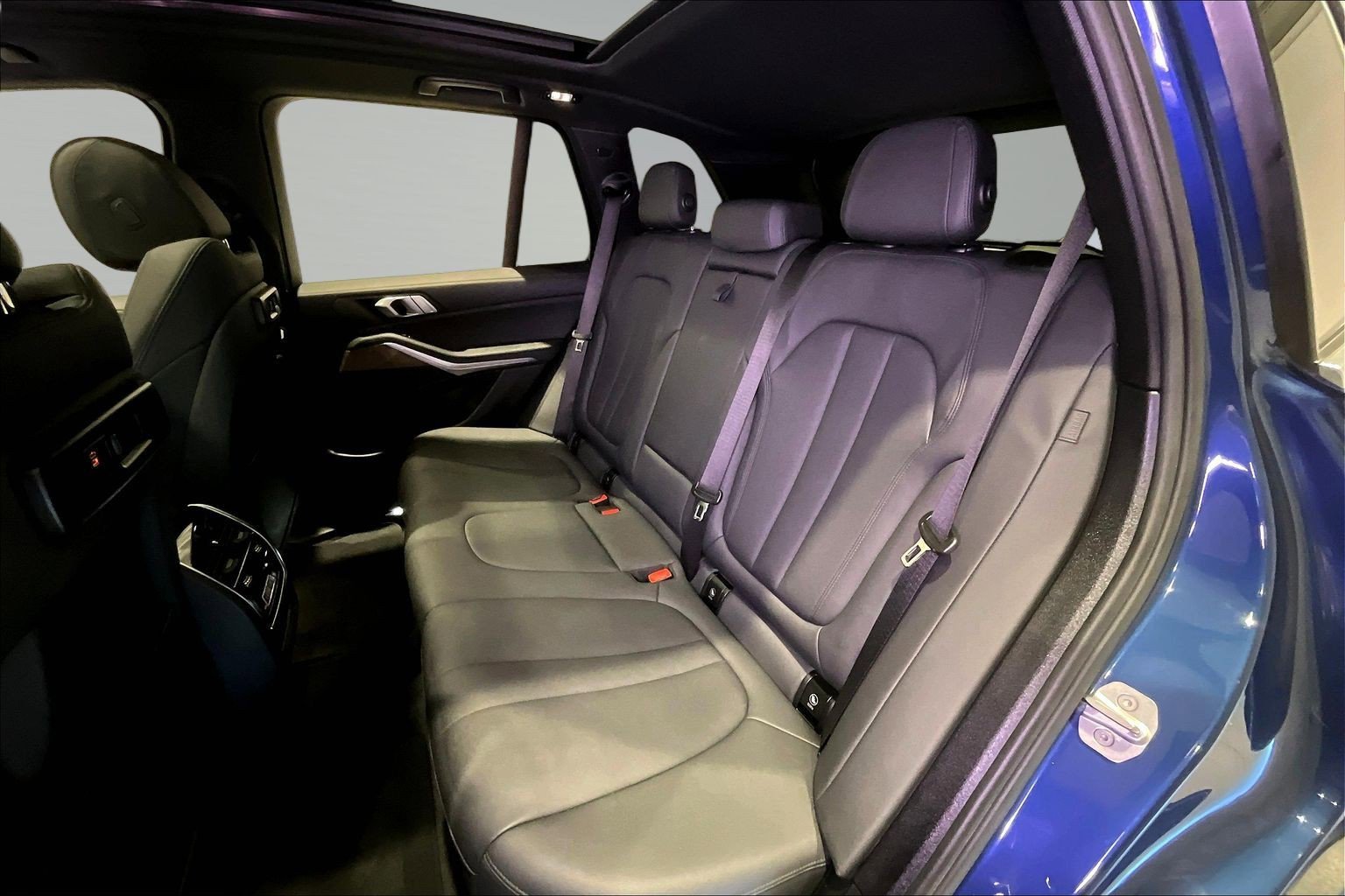 Used 2019 BMW X5 xDrive40i AWD/4WD image 21