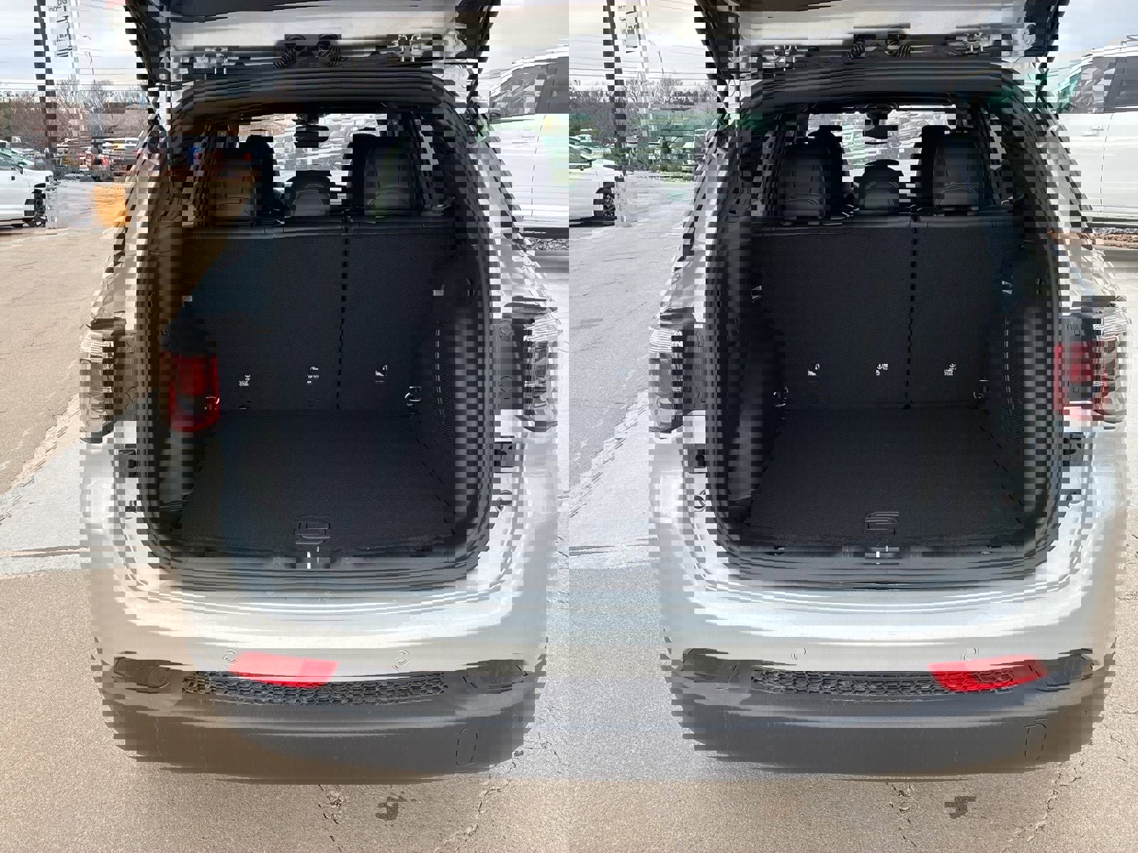 New 2026 Jeep Compass Limited w/ Sun, Sound & Navigation Group image 5