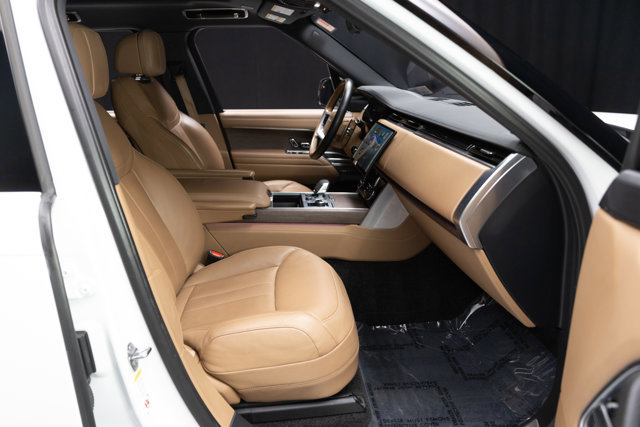 Used 2023 Land Rover Range Rover SE image 59