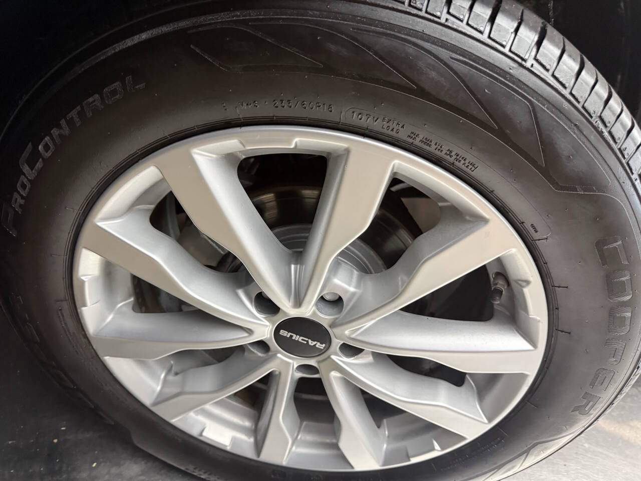 Used 2013 Toyota RAV4 Limited AWD/4WD image 27