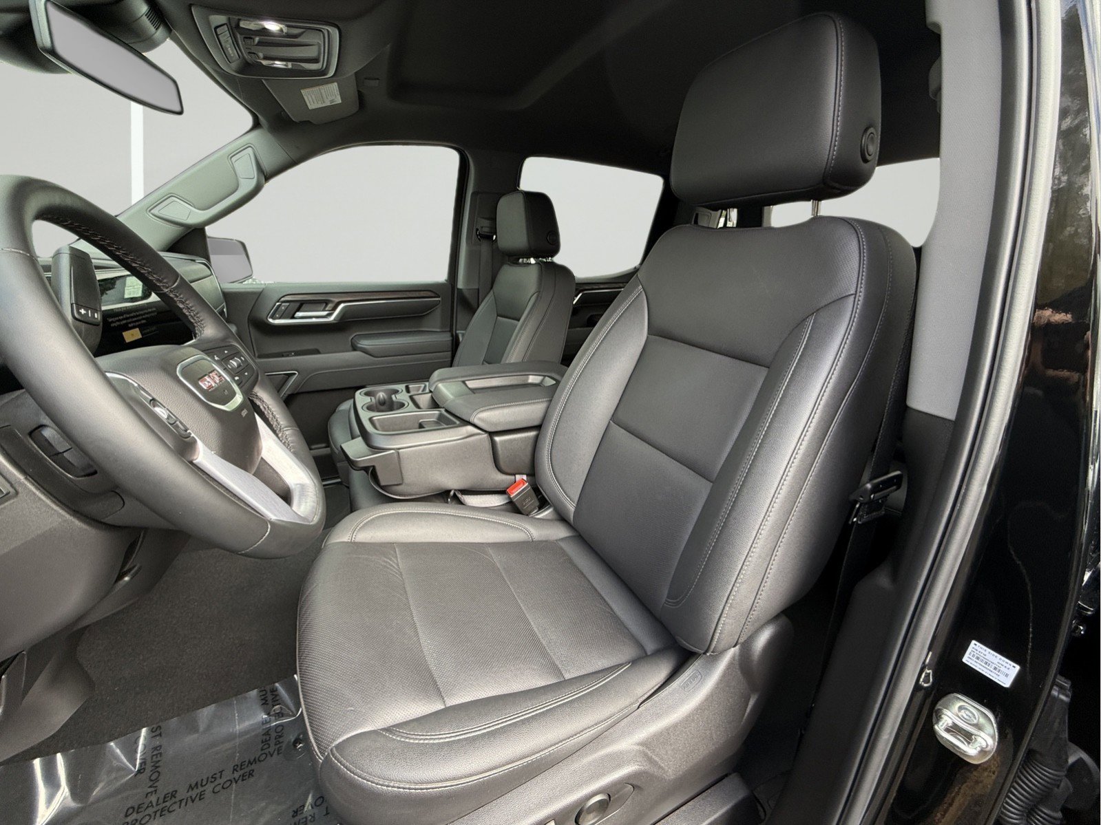 Certified 2025 GMC Sierra 1500 SLT image 6