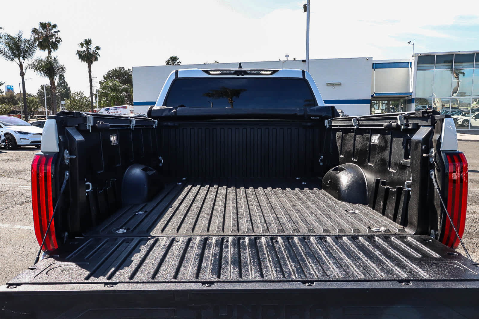 Used 2023 Toyota Tundra Limited image 13