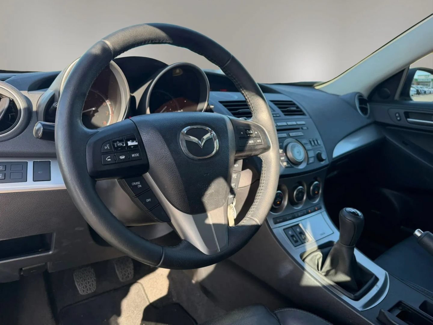 Used 2010 MAZDA MAZDA3 s Grand Touring FWD image 11