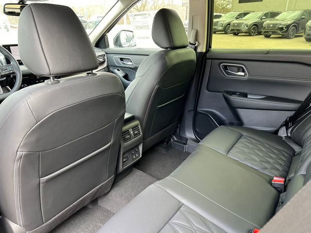 New 2026 Nissan Rogue Platinum w/ Platinum Premium Package image 31