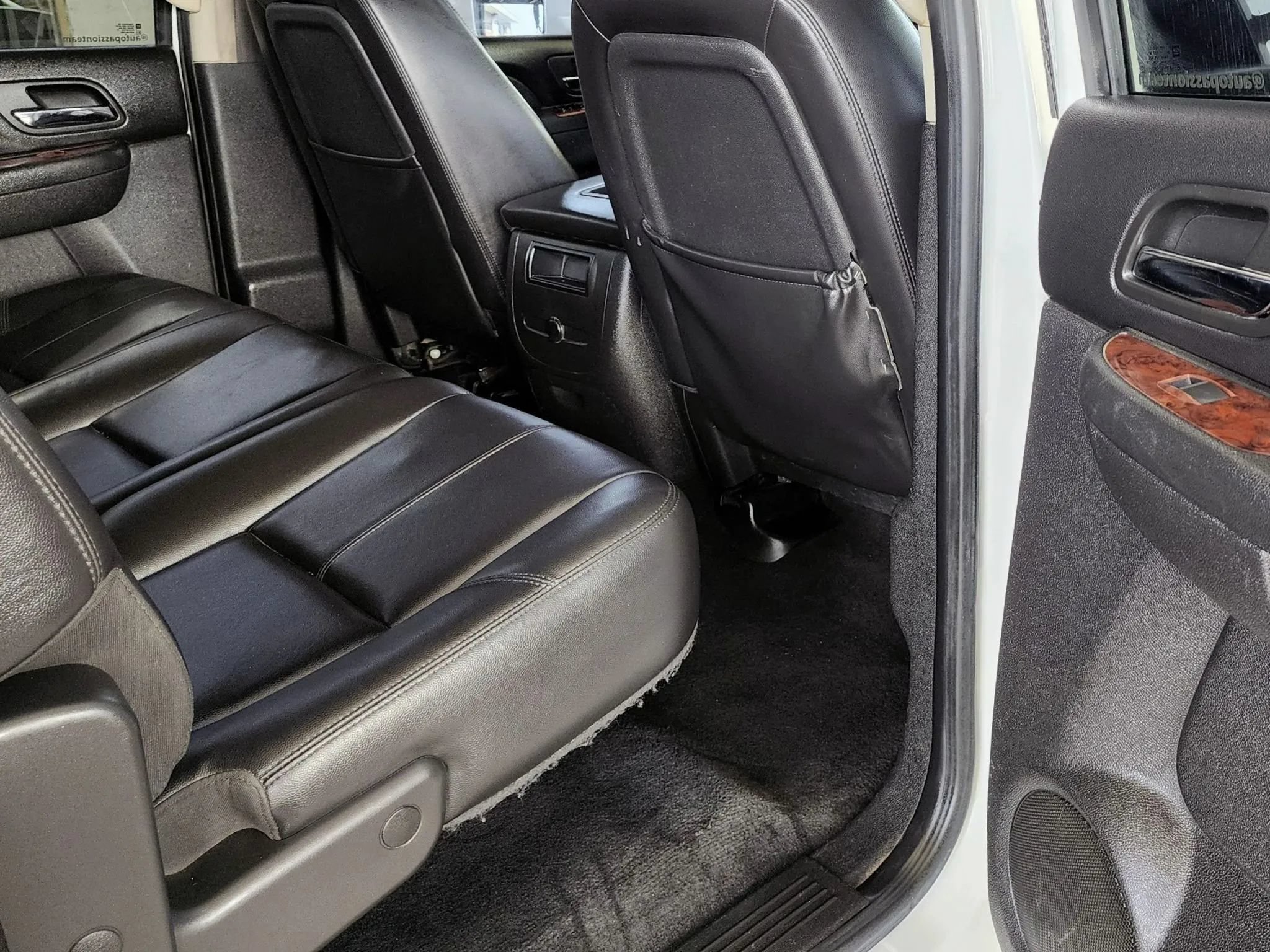 Used 2010 Chevrolet Silverado 2500 LTZ AWD/4WD image 37