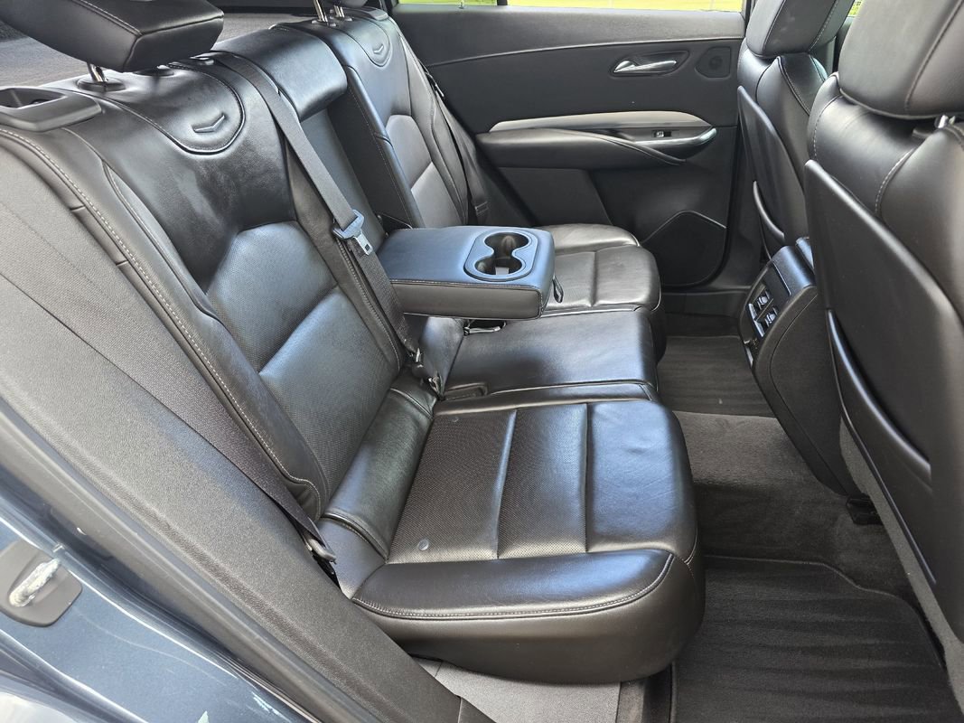 Used 2019 Cadillac XT4 Premium Luxury FWD image 27