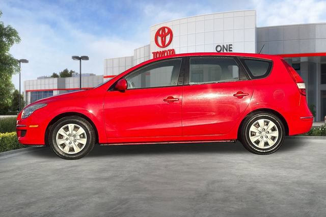 Used 2010 Hyundai Elantra GLS image 8