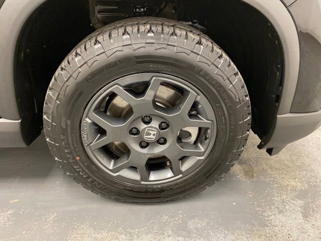 Used 2025 Honda Pilot TrailSport image 34